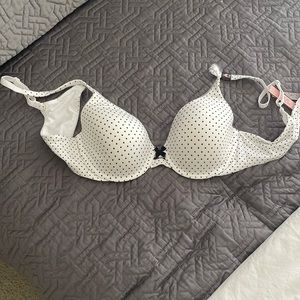 Victoria Secret NWT bra